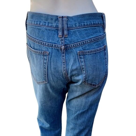 44328...Old Navy Low Waist Crop Jeans Size 8, W30" 22"Inseam 9"Rise - Picture 4 of 4